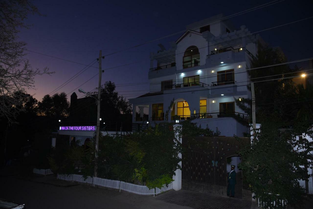 Inn Of The Four Sisters 贡德尔 外观 照片